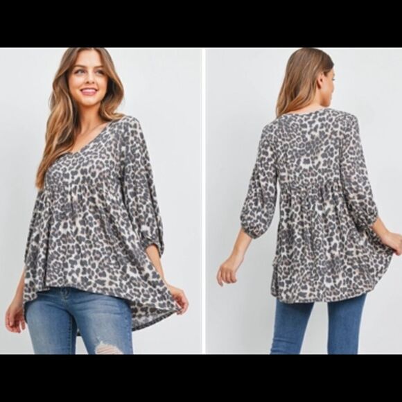 SALE! Adorable Leopard Sweater NWT - Picture 2 of 2